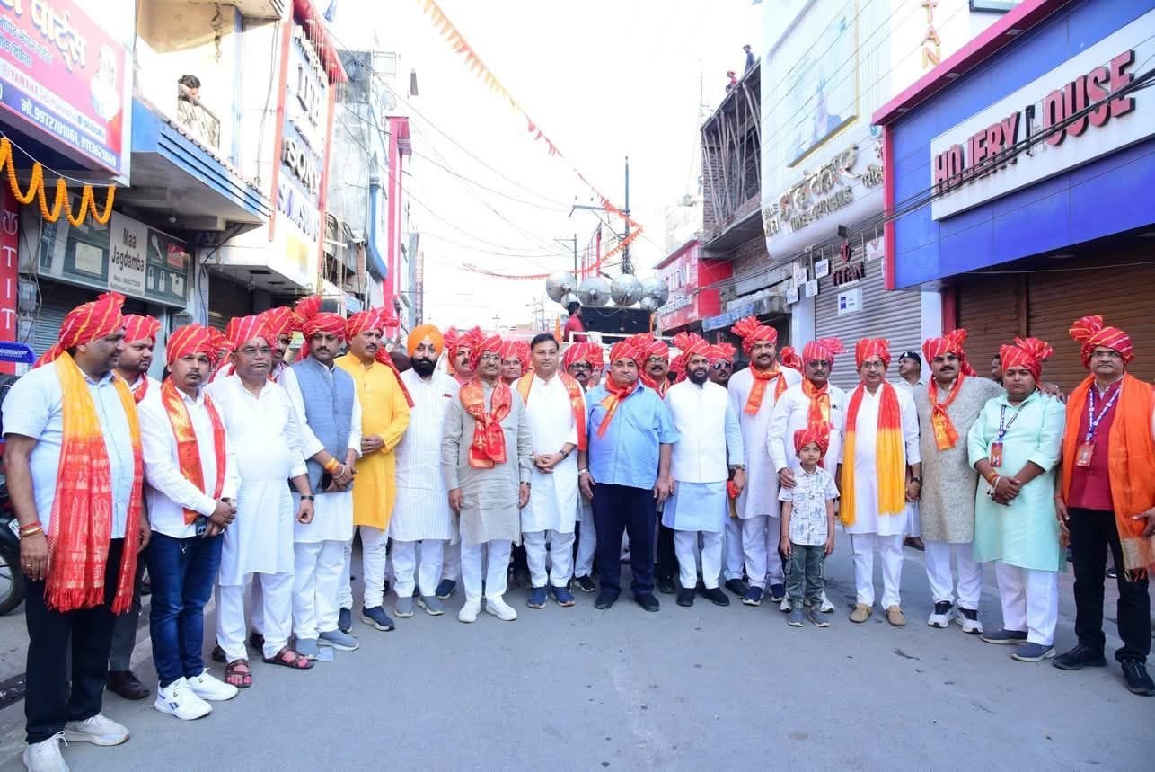 पीजी कॉलेज मैदान में भव्य विजयादशमी महोत्सव, धू-धू कर जला रावण