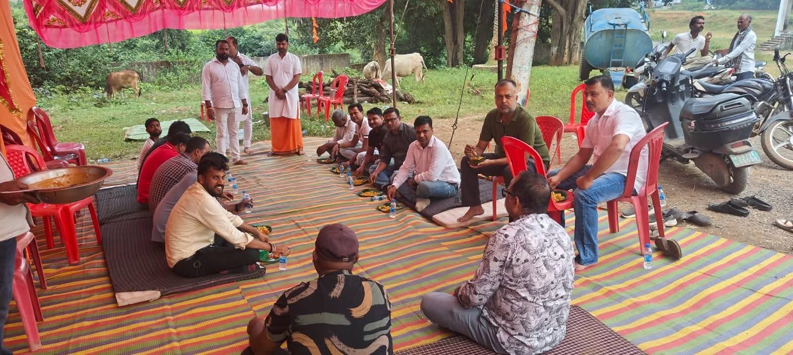 प्राचीन माँ नाथल दाई धाम में सरगुजा संभाग के मीडिया बंधुओं ने किए दर्शन, सुख-समृद्धि की कामना