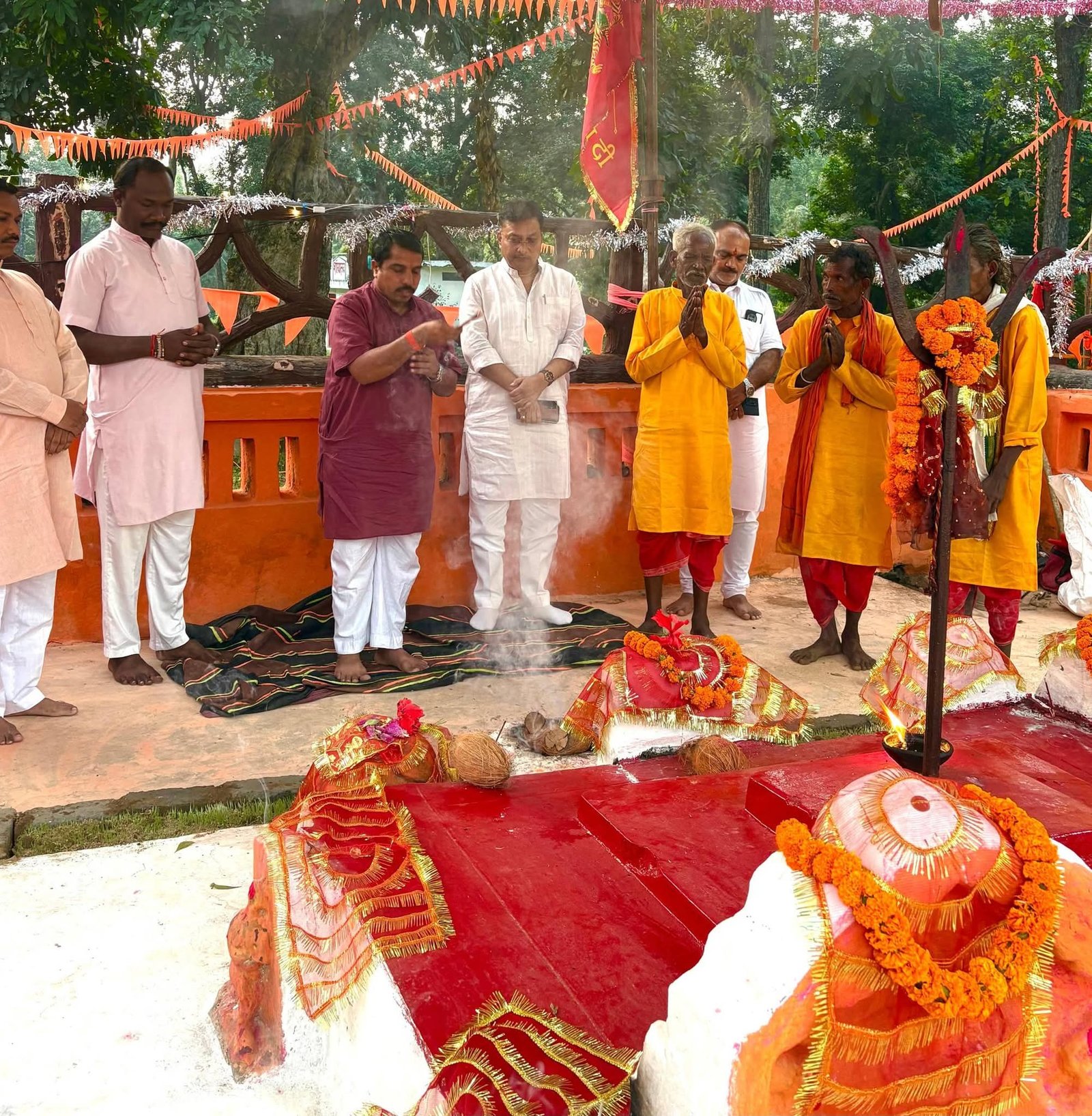 माँ नाथल दाई मंदिर में सहप्रांत प्रचारक नारायण नामदेव ने की पूजा-अर्चना, क्षेत्रवासियों की सुख-समृद्धि की कामना
