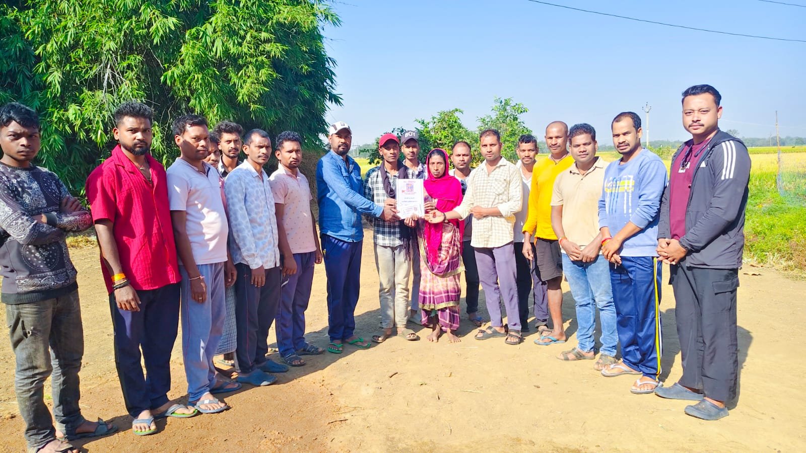 गरीब परिवार का सहारा बनी श्रीराम सेना युवा सेवा समिति