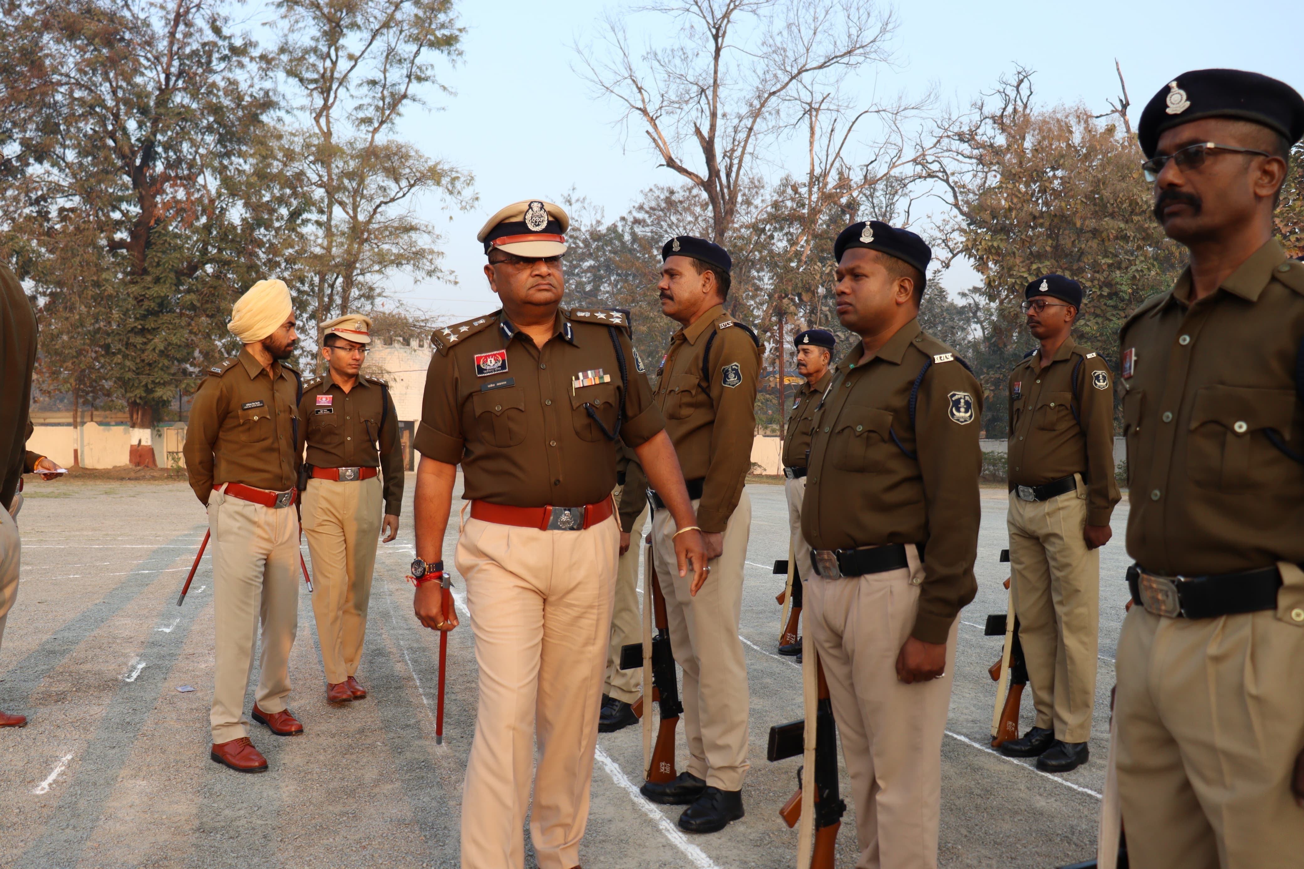 रक्षित केंद्र अंबिकापुर में जनरल परेड: अनुशासन, टर्नआउट और रखरखाव पर कड़ा फोकस